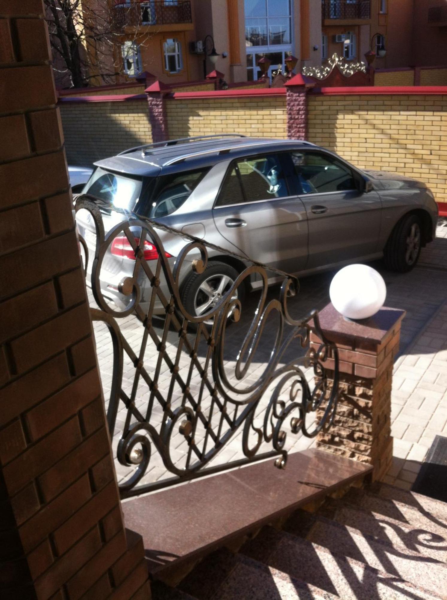 Barin House Hotel Sumy Bagian luar foto