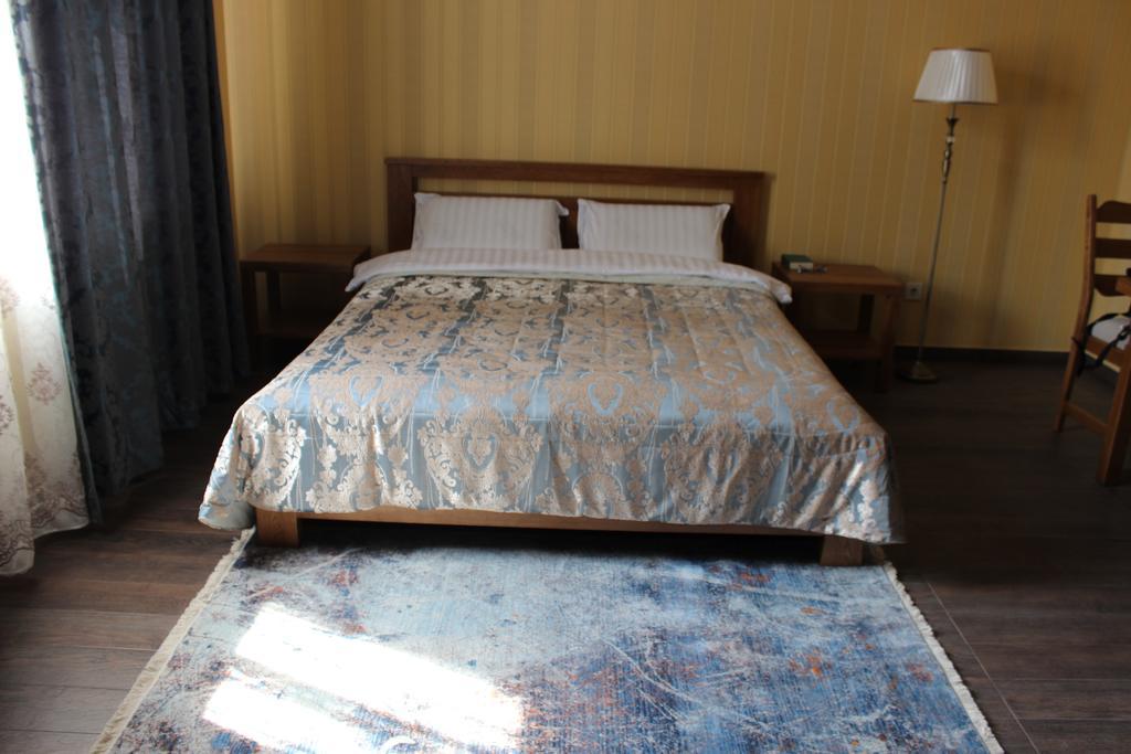 Barin House Hotel Sumy Bagian luar foto