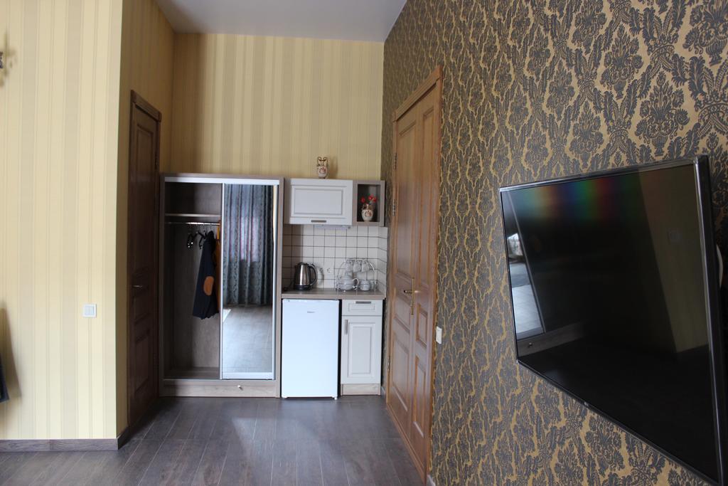 Barin House Hotel Sumy Bagian luar foto