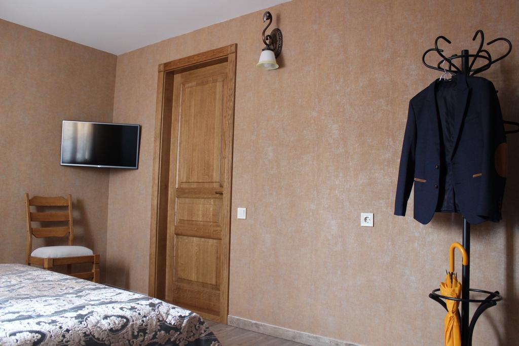 Barin House Hotel Sumy Bagian luar foto