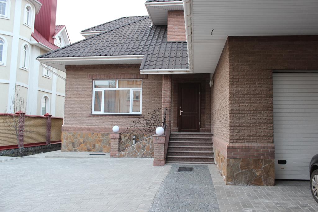Barin House Hotel Sumy Bagian luar foto